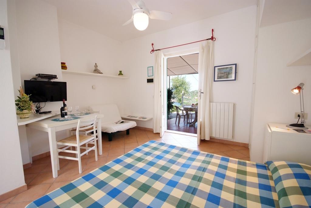 Casa Vacanze Dino Apartment Capoliveri  Luaran gambar