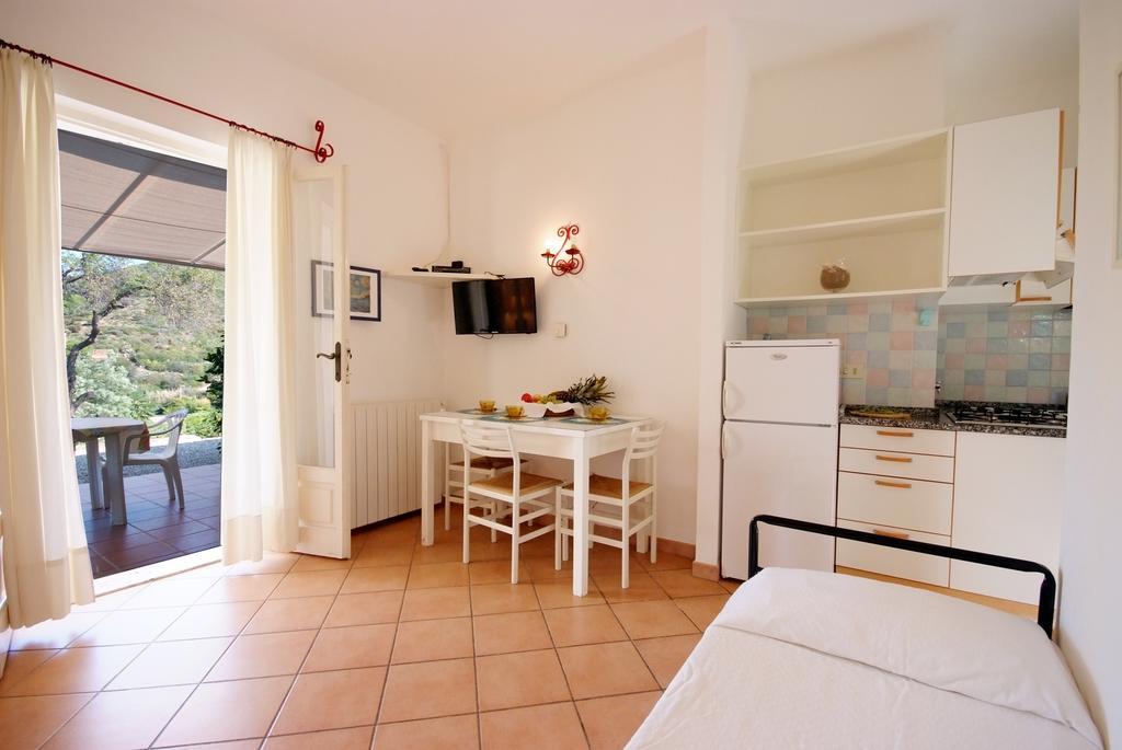Casa Vacanze Dino Apartment Capoliveri  Luaran gambar